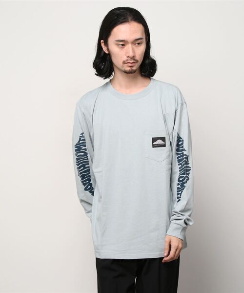 MOUNTAIN SMITH（マウンテンスミス）の「【 MOUNTAIN SMITH / マウンテンスミス 】袖プリント ロングスリーブTシャツ ロンT 長袖ポケットTシャツ ポケT（Tシャツ/カットソー・メンズ・グレー/ブラック/ベージュ/ブラウン/ホワイト・L/XL/M）」の4枚目の写真