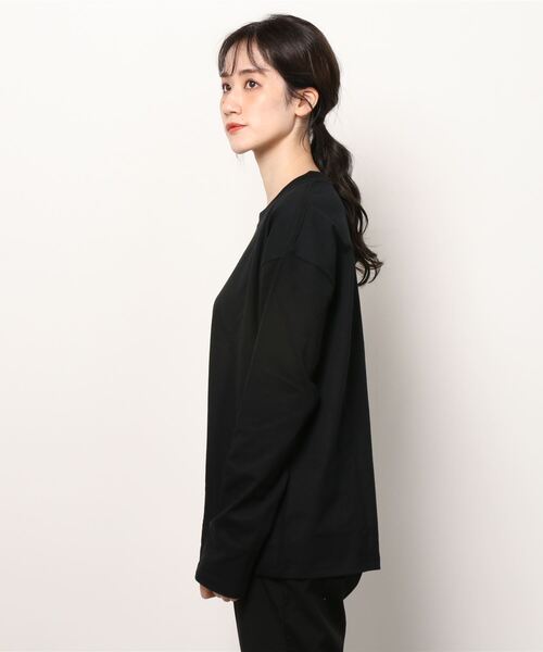 UNIVERSAL OVERALL(ユニバーサルオーバーオール)の「【UNIVERSAL OVERALL】WIDE HEAVY 2P L/S TEE(Tシャツ/カットソー・メンズ・ブラック/ホワイト・MEDIUM/LARGE/X-LARGE/SMALL)」の11枚目の写真