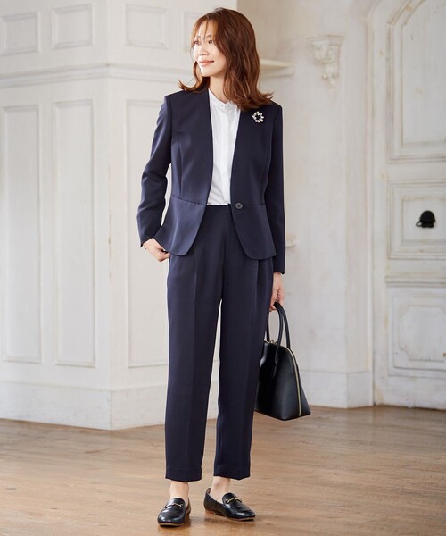 J.PRESS(ジェイプレス)の「【洗える】ヴィーナスダブルクロス テーパード パンツ(その他パンツ・レディース・ブラック系/ネイビー系・13/11/7/9)」の4枚目の写真