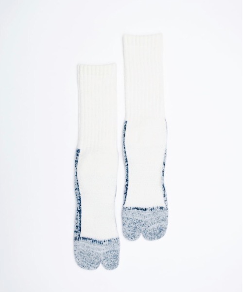 NODAL(ノーダル)の「NODAL / ノーダル 84N LONG SOCKSロングソックスタビソックス(ソックス/靴下・メンズ・ネイビー/イエロー/ホワイト/ブルー/パープル/ピンク/グリーン/ラベンダー/ベージュ/ターメリック/スモークピンク/ライトブルー/ライトイエロー/オレンジ/ブラウン・FREE)」の16枚目の写真
