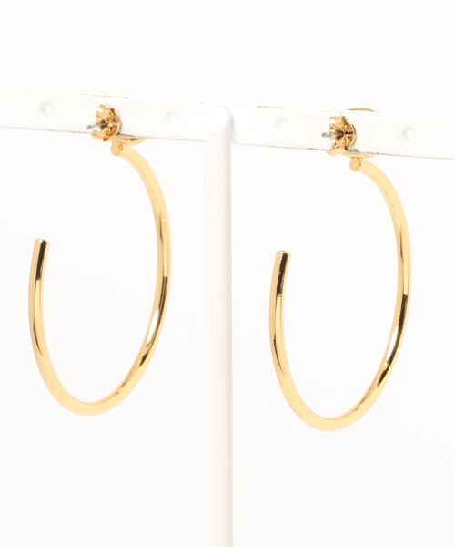 COACH（コーチ）の「シグネチャー フープ ピアス（ピアス（両耳用）・レディース・ゴールド系その他・ﾌﾘ-）」の2枚目の写真