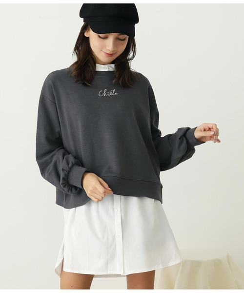 CHILLE（チル）の「CHILLEロゴバックフラワー刺繍トレーナー（スウェット・レディース・ライトブルー/スミクロ・FREE）」の16枚目の写真