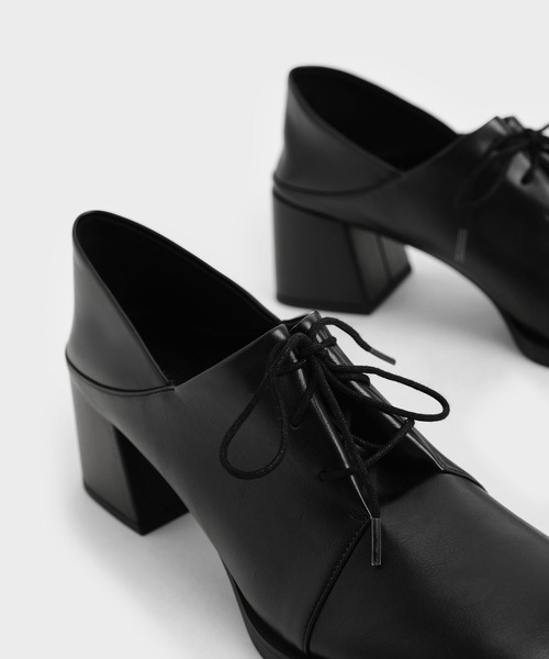 CHARLES & KEITH(チャールズ & キース)の「ステップバック オックスフォードパンプス / Step-Back Oxford Pumps(ドレスシューズ・レディース・ブラック/オフホワイト/マルチ・22.5cm/23cm/23.5cm/24.5cm/25cm/25.5cm/22cm)」の17枚目の写真