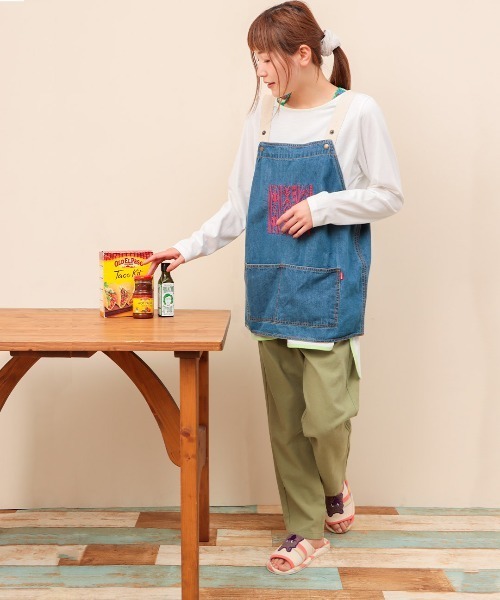 チチカカ(チチカカ)の「ネイティブ刺繍キャンプエプロン(エプロン・レディース・ブラウン系その他/その他1・FREE)」の6枚目の写真