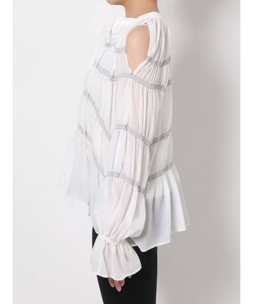 MERCURYDUO(マーキュリーデュオ)の「キャミ付配色シャーリングギャザーブラウス(シャツ/ブラウス・レディース・オフホワイト/ライム/ラベンダー・FREE)」の16枚目の写真