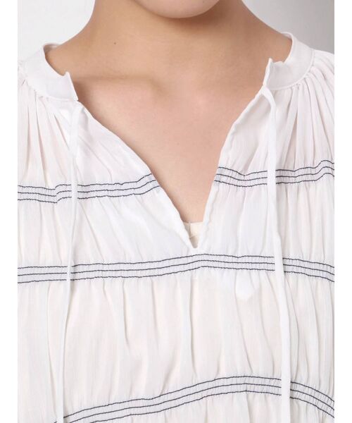 MERCURYDUO(マーキュリーデュオ)の「キャミ付配色シャーリングギャザーブラウス(シャツ/ブラウス・レディース・オフホワイト/ライム/ラベンダー・FREE)」の19枚目の写真