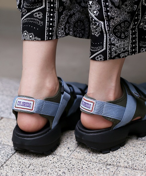 チチカカ(チチカカ)の「3ベルトサンダル(サンダル・レディース・ブラック/カーキ・MEDIUM/LARGE/XX-LARGE)」の7枚目の写真