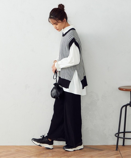 COMME CA ISM（コムサイズム）の「イージー ワイドパンツ（その他パンツ・レディース・ブラック/ブラウン/ベージュ・SMALL/MEDIUM/LARGE）」の4枚目の写真