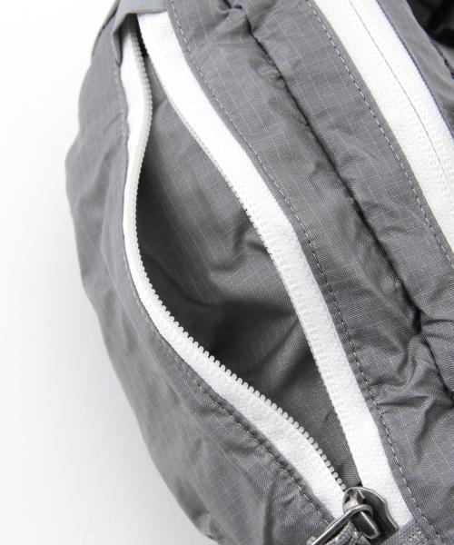 patagonia(パタゴニア)の「Patagonia / LightWeight Travel MiniHipBag(ボディバッグ/ウエストポーチ・レディース・サックスブルー/グレー/ブラック/ピンク・ONE SIZE)」の7枚目の写真