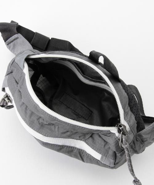 patagonia(パタゴニア)の「Patagonia / LightWeight Travel MiniHipBag(ボディバッグ/ウエストポーチ・レディース・サックスブルー/グレー/ブラック/ピンク・ONE SIZE)」の20枚目の写真