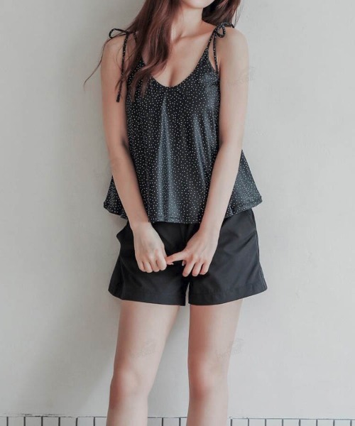 Dalfwin（ダールフィン）の「フレアビスチェビキニ×ショートパンツセット水着（水着・レディース・ブラック系1/ブラウン系1/ブラック系2/ブラウン系2・SMALL/MEDIUM/LARGE/X-LARGE）」の5枚目の写真