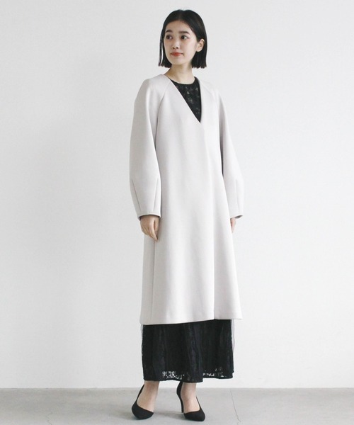 kaene（カエン）の「バックパールコート（ノーカラーコート・レディース・ブラック/ブルー/グレイッシュベージュ・FREE）」の3枚目の写真