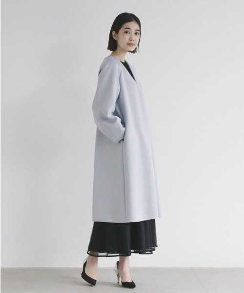 kaene（カエン）の「バックパールコート（ノーカラーコート・レディース・ブラック/ブルー/グレイッシュベージュ・FREE）」の22枚目の写真