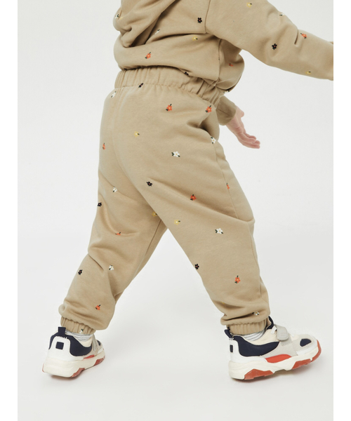 GAP（ギャップ）の「GAPファッションロゴ ジョガーパンツ (幼児)（スウェットパンツ・キッズ・ベージュ/マルチ・18-24M/2 YRS/3 YRS/5 YRS/12-18M/4 YRS）」の3枚目の写真