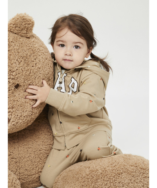 GAP（ギャップ）の「GAPファッションロゴ ジョガーパンツ (幼児)（スウェットパンツ・キッズ・ベージュ/マルチ・18-24M/2 YRS/3 YRS/5 YRS/12-18M/4 YRS）」の7枚目の写真