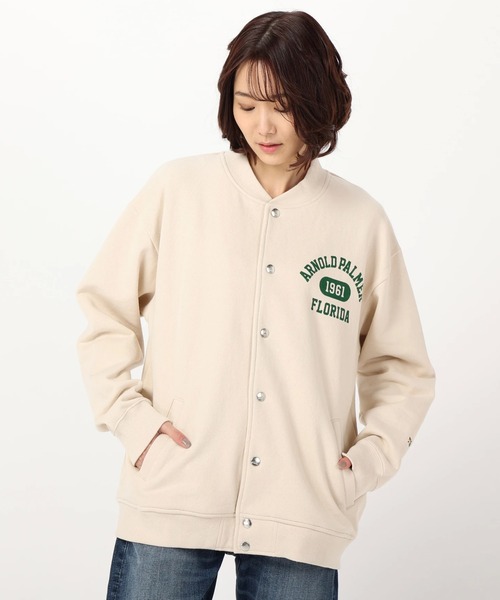Arnold Palmer(アーノルドパーマー)の「カレッジロゴ シェアスウェットスタジャン(スタジャン・レディース・ネイビー/グレー/アイボリー・S/LL/L/M/XS)」の2枚目の写真
