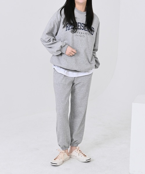 me+em select（ミームセレクト）の「RHODEISLANDロゴスウェット＆ジョガーパンツルームウェア【上下2点セット】（ルームウェア/パジャマ・レディース・スカイブルー/ネイビー/グレー/クリーム・FREE）」の2枚目の写真