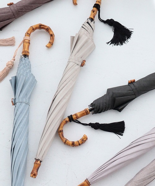 utatane（ウタタネ）の「日傘 完全遮光100％ 晴雨兼用 竹ハンドル シャンブレー調（長傘・レディース・ベージュ/スミクロ/スモークピンク/アッシュブラウン/モカ/ブルー・FREE）」の10枚目の写真