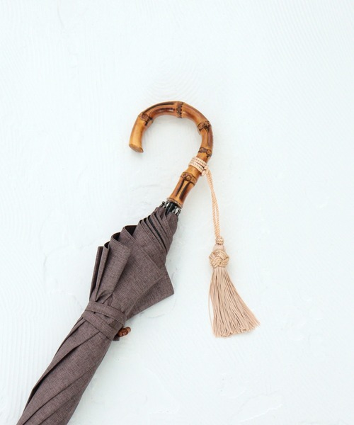 utatane（ウタタネ）の「日傘 完全遮光100％ 晴雨兼用 竹ハンドル シャンブレー調（長傘・レディース・ベージュ/スミクロ/スモークピンク/アッシュブラウン/モカ/ブルー・FREE）」の15枚目の写真