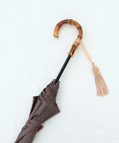 utatane（ウタタネ）の「日傘 完全遮光100％ 晴雨兼用 竹ハンドル シャンブレー調（長傘・レディース・ベージュ/スミクロ/スモークピンク/アッシュブラウン/モカ/ブルー・FREE）」の16枚目の写真