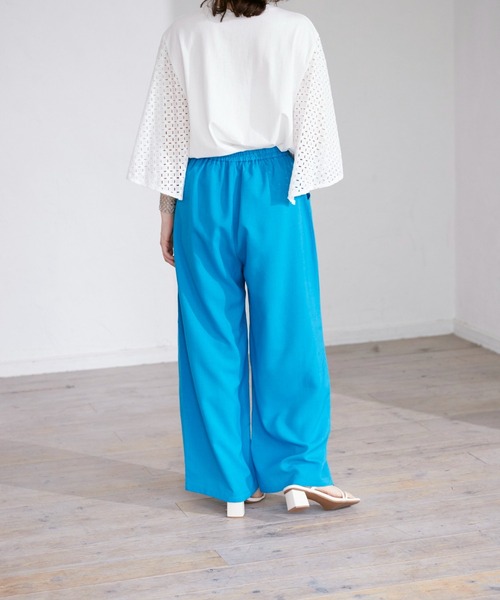 INED CLARO（イネドクラロ）の「リネンタッチイージーワイドパンツ【セットアップ対応】（その他パンツ・レディース・ブラック/ブラウン/ブルー・フリー）」の6枚目の写真