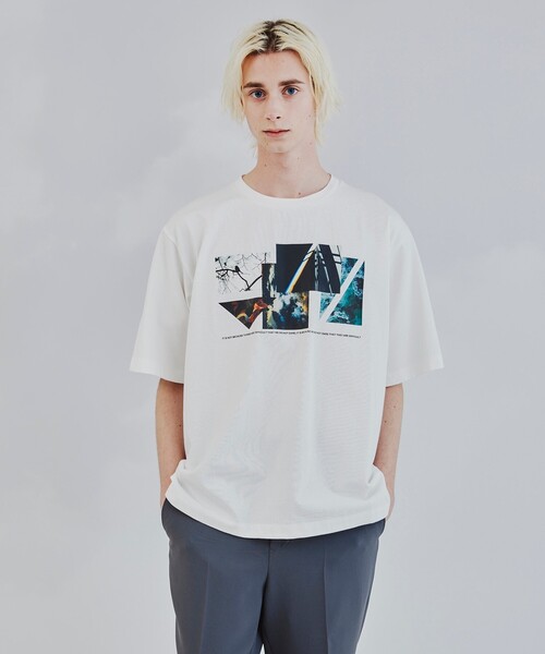 tk.TAKEO KIKUCHI（ティーケータケオキクチ）の「◆CONTRASTコラージュTシャツ（ユニセックスアイテム）（Tシャツ/カットソー・メンズ・ブラック/オフホワイト/ブラウン系・01/02/03）」の2枚目の写真