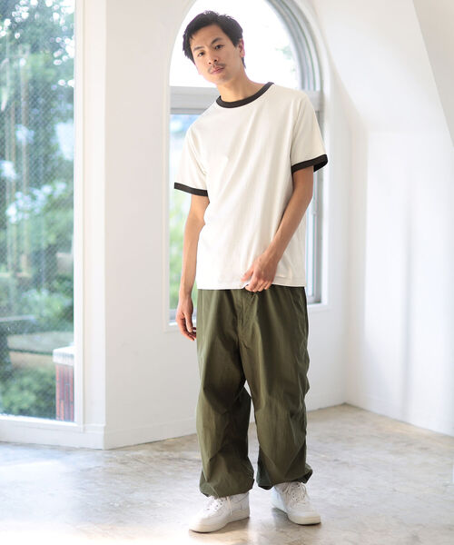 BEAMS(ビームス)の「BEAMS / フェード ルーズフィット リンガー Tシャツ(Tシャツ/カットソー・メンズ・グレー系その他/ホワイト・SMALL/X-LARGE/LARGE/MEDIUM)」の3枚目の写真