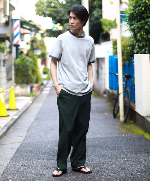 BEAMS(ビームス)の「BEAMS / フェード ルーズフィット リンガー Tシャツ(Tシャツ/カットソー・メンズ・グレー系その他/ホワイト・SMALL/X-LARGE/LARGE/MEDIUM)」の7枚目の写真