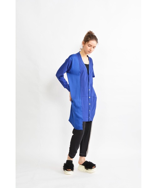 gomme（ゴム）の「ファインスムース　ライトステップカーディガン（カーディガン/ボレロ・レディース・ブルー/ブラック/チャコールグレー・MEDIUM）」の5枚目の写真