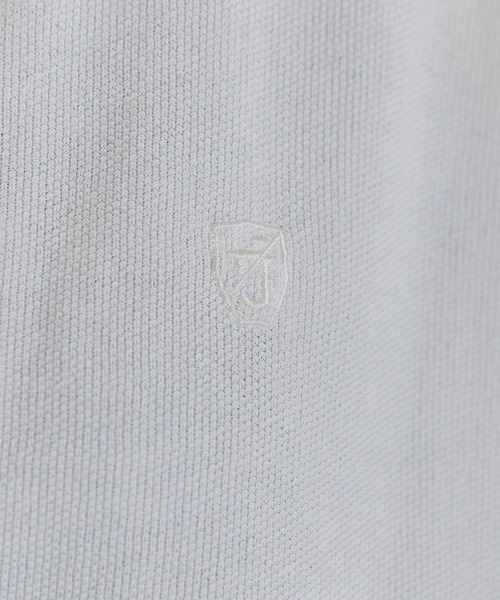 TINA：JOJUN（ティーナジョジュン）の「エンブレム刺繍 ユニセックスポロニット TINA：JOJUN（ニット/セーター・レディース・ブラック/オフホワイト/パープル・M）」の4枚目の写真