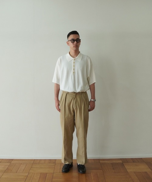 TINA：JOJUN（ティーナジョジュン）の「エンブレム刺繍 ユニセックスポロニット TINA：JOJUN（ニット/セーター・レディース・ブラック/オフホワイト/パープル・M）」の5枚目の写真