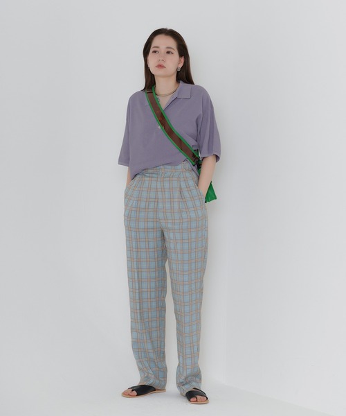 TINA：JOJUN（ティーナジョジュン）の「エンブレム刺繍 ユニセックスポロニット TINA：JOJUN（ニット/セーター・レディース・ブラック/オフホワイト/パープル・M）」の9枚目の写真