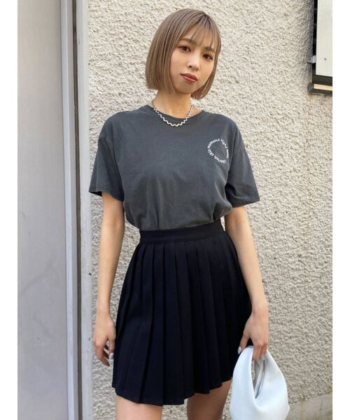 EMODA(エモダ)の「ポイントロゴTシャツ(Tシャツ/カットソー・レディース・ピンク/ブラック/ホワイト・FREE)」の2枚目の写真