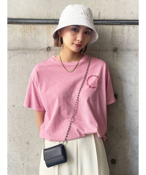 EMODA(エモダ)の「ポイントロゴTシャツ(Tシャツ/カットソー・レディース・ピンク/ブラック/ホワイト・FREE)」の6枚目の写真