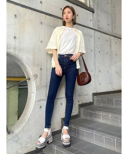 EMODA(エモダ)の「ポイントロゴTシャツ(Tシャツ/カットソー・レディース・ピンク/ブラック/ホワイト・FREE)」の15枚目の写真