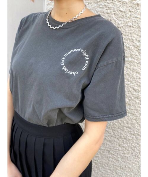 EMODA(エモダ)の「ポイントロゴTシャツ(Tシャツ/カットソー・レディース・ピンク/ブラック/ホワイト・FREE)」の17枚目の写真