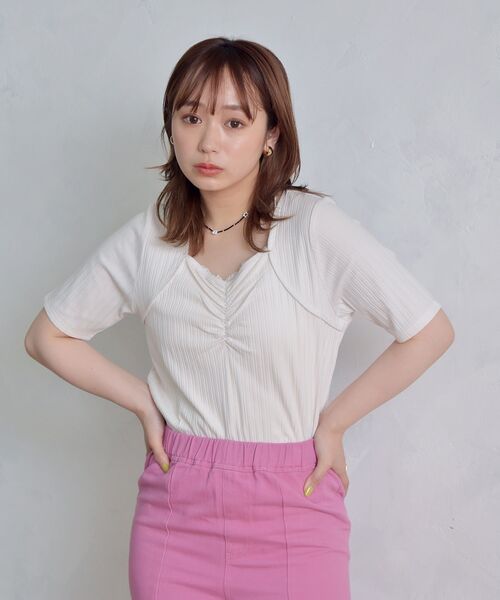 ems excite（エムズエキサイト）の「シャーリングボレロCT（Tシャツ/カットソー・レディース・ブラック/レッド/グリーン/アイボリー・FREE）」の9枚目の写真