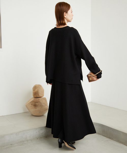 SLOBE IENA(スローブイエナ)の「ミラノリブニットフレアスカート(スカート・レディース・ブラック/グレー系その他/ブルー系その他・FREE)」の14枚目の写真