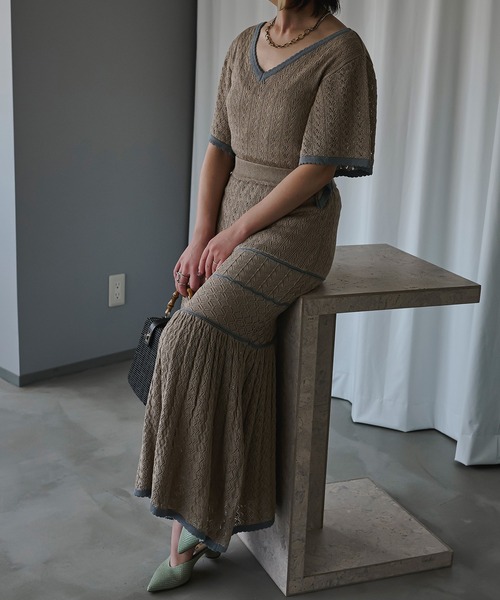 Ezick(エジック)の「2WAYクロシェ風マーメイドワンピース(ワンピース・レディース・ブラック/ベージュ・FREE)」の16枚目の写真