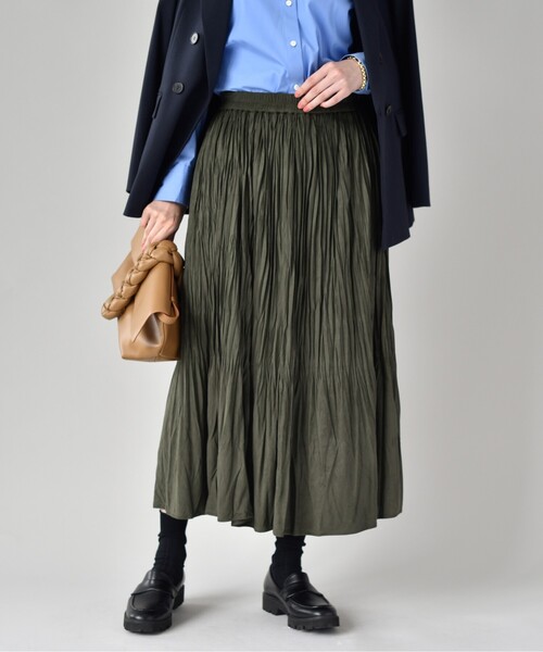 UNTITLED（アンタイトル）の「◆【人気スカート！】スエード調 ランダムプリーツスカート＜洗える／ウエストゴム＞（スカート・レディース・ダークグリーン/グリーン/グレー系その他/ブラウン系/ナチュラル・44/46/48/50/42/00/01/02/03/04）」の4枚目の写真