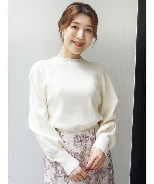 MERCURYDUO（マーキュリーデュオ）の「モックネックバルーンスリーブニット（ニット/セーター・レディース・ライトグレー/ブラック/オフホワイト/ピンク・FREE）」の5枚目の写真