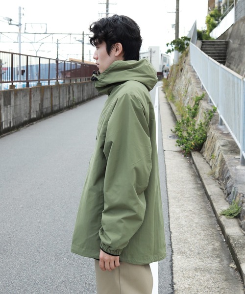 HUF（ハフ）の「HUF / ハフ ESSENTIALS ZIP STANDARD SHELL マウンテンパーカー（マウンテンパーカー・メンズ・ブラック/オリーブ・MEDIUM/LARGE/X-LARGE/XX-LARGE）」の9枚目の写真