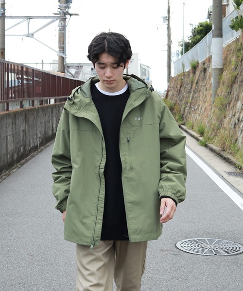 HUF（ハフ）の「HUF / ハフ ESSENTIALS ZIP STANDARD SHELL マウンテンパーカー（マウンテンパーカー・メンズ・ブラック/オリーブ・MEDIUM/LARGE/X-LARGE/XX-LARGE）」の19枚目の写真