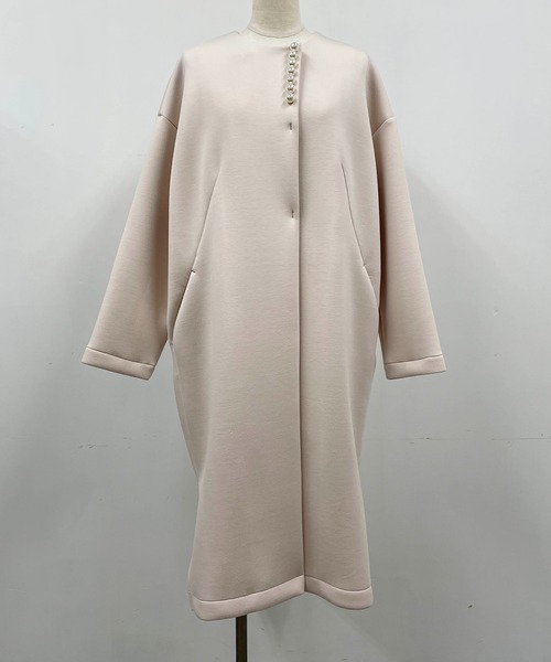 PICCIN PERLA（ピッチンペルラ）の「パール付きダンボールニットコート（ノーカラーコート・レディース・ベージュ/ブラック・M）」の21枚目の写真