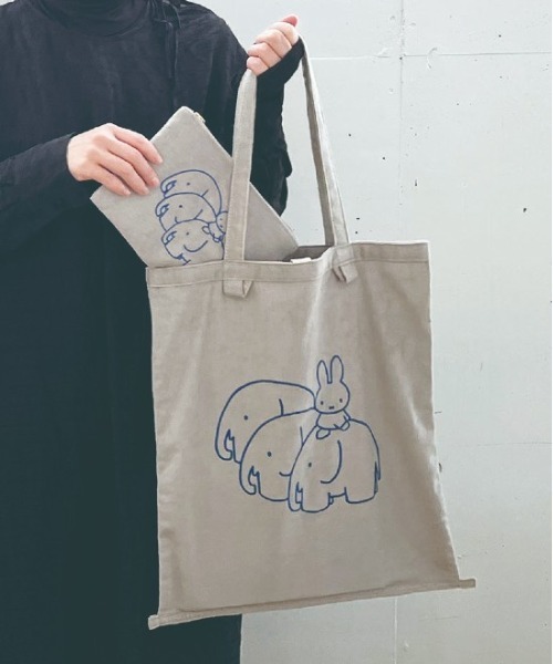 Miffy（ ミッフィー）の「miffy（ミッフィー）コレクターズサックDickBruna Corduroy（トートバッグ・レディース・ライトグレー/ピンク/ミント・ONE SIZE）」の2枚目の写真