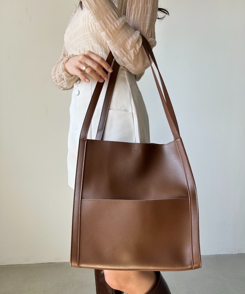 H.Warren（エイチウォーレン）の「ポーチ付スクエアポケット