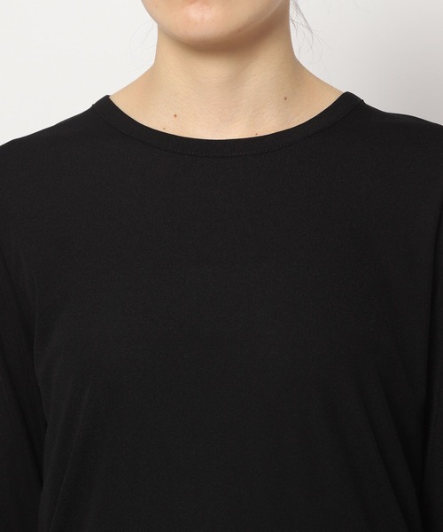 yuw（ユウ）の「フィンガーホールＴシャツロングスリーブ　170757（Tシャツ/カットソー・レディース・チャコールグレー/ブラック/ホワイト/ブルー/イエロー・FREE）」の8枚目の写真