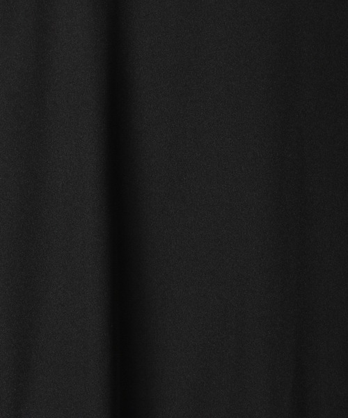 yuw（ユウ）の「フィンガーホールＴシャツロングスリーブ　170757（Tシャツ/カットソー・レディース・チャコールグレー/ブラック/ホワイト/ブルー/イエロー・FREE）」の7枚目の写真