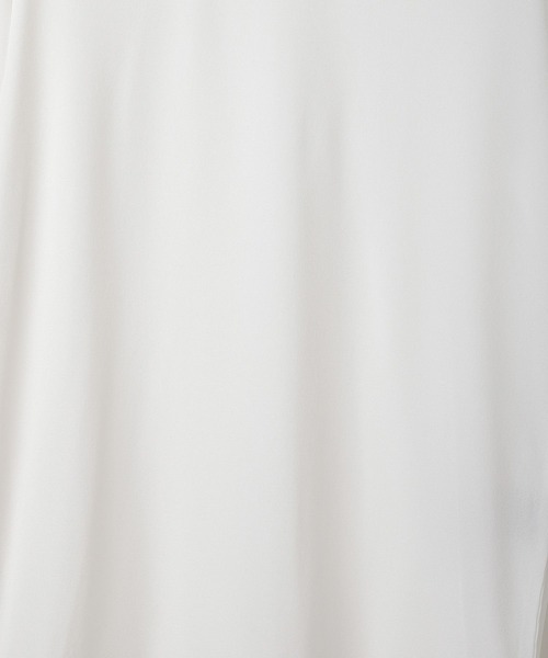 yuw（ユウ）の「フィンガーホールＴシャツロングスリーブ　170757（Tシャツ/カットソー・レディース・チャコールグレー/ブラック/ホワイト/ブルー/イエロー・FREE）」の11枚目の写真