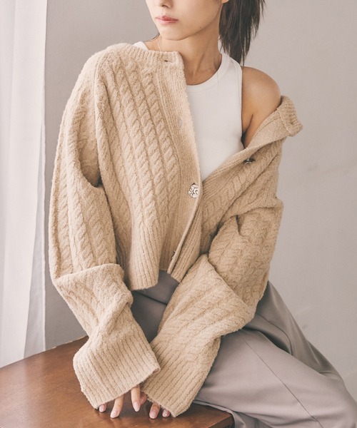 N WITH.（エヌウィズ）の「ケーブルニットカーディガン（カーディガン/ボレロ・レディース・ベージュ/ホワイト/グレイッシュブルー・FREE）」の7枚目の写真